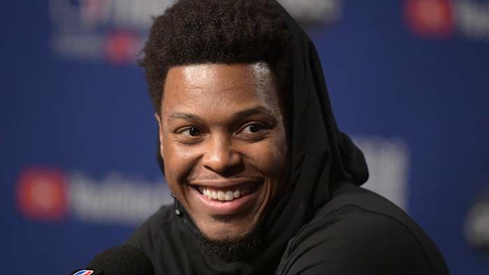 Raptors extend Kyle Lowry